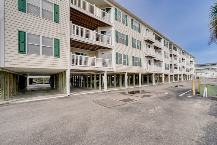 Oak Island Vacation Rental 1 Block to Beach!