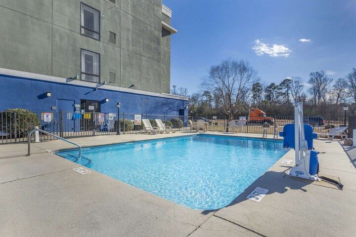 Pool 3 of 30