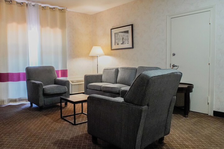 Room 20 of 36