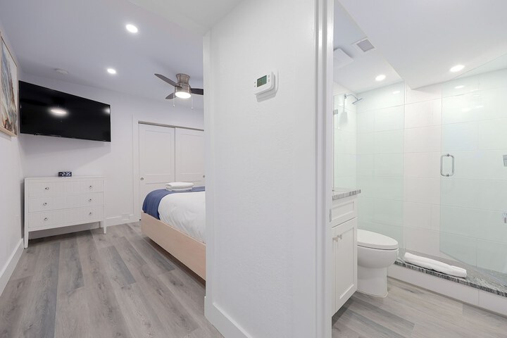 Siesta Key Beach Resort and Suites
