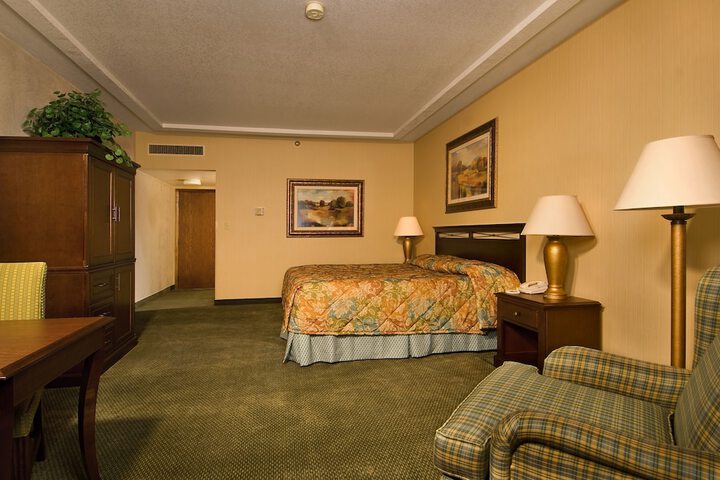 Room 6 of 22