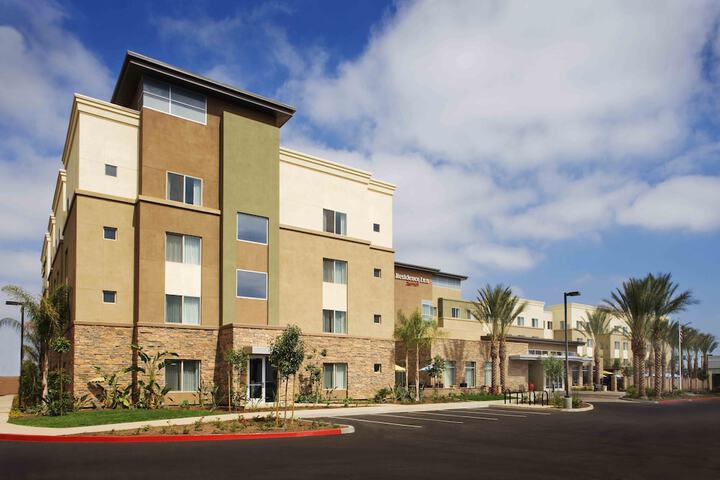 Hotel 3 of 52