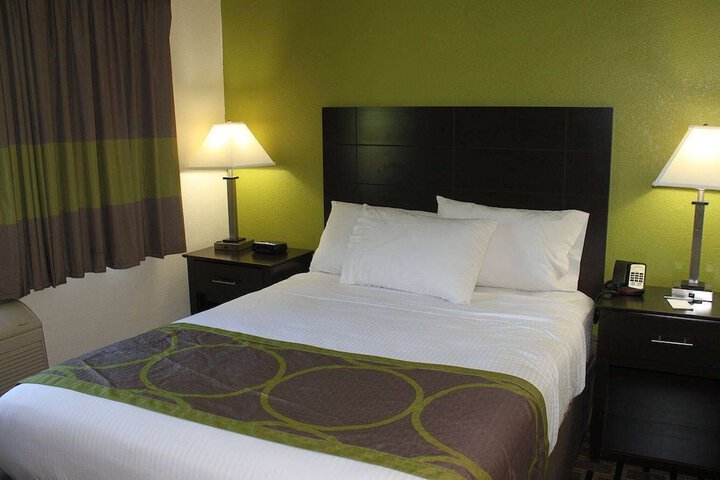 Room 42 of 58
