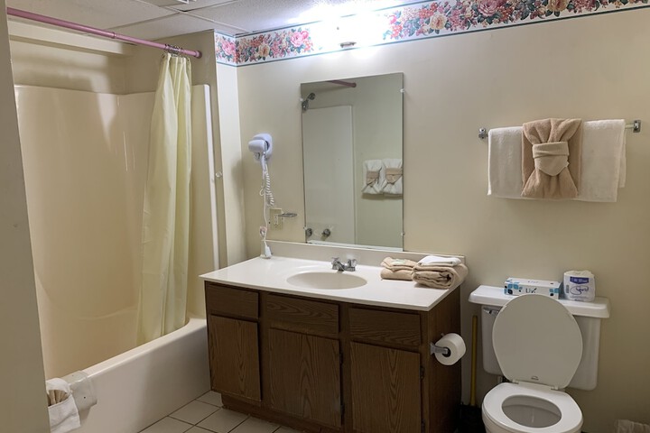 Room 38 of 165
