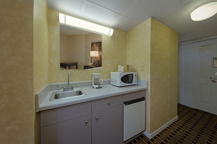 Room 64 of 150