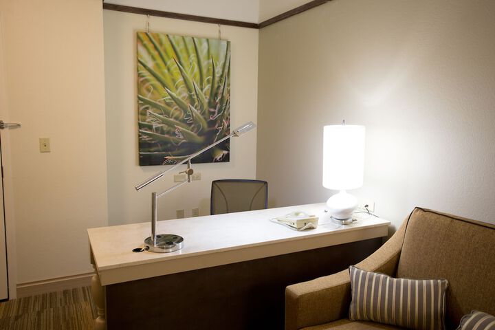 Room 33 of 48