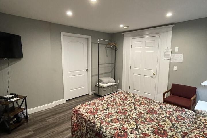 Room 22 of 61