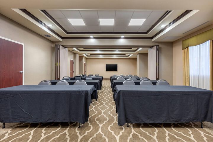 Comfort Inn & Suites North Little Rock McCain Mall