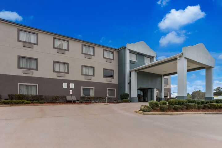 Quality Inn & Suites Pearl - Jackson