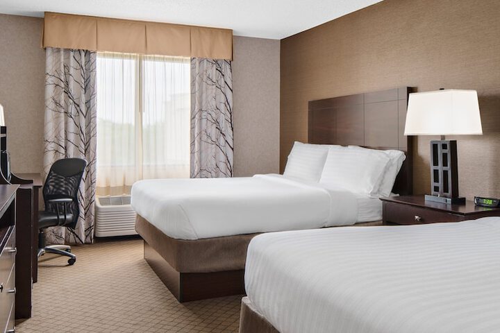 Holiday Inn Express Grove City by IHG
