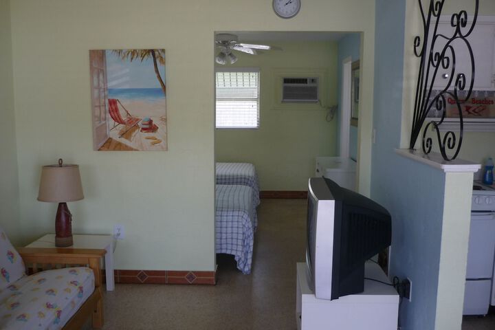 Room 27 of 42