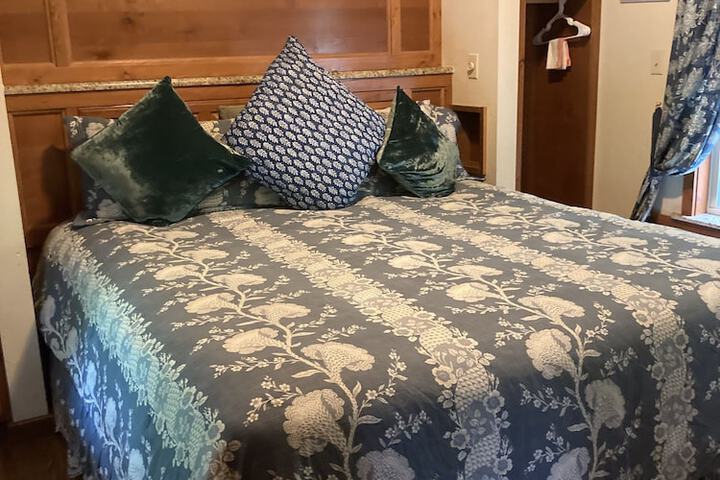 Room 50 of 112