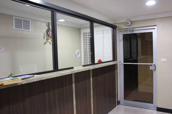 Budget Inn