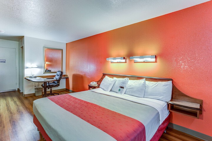 Room 21 of 30