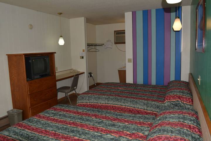 Room 15 of 15