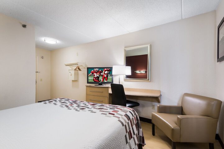 Room 12 of 35