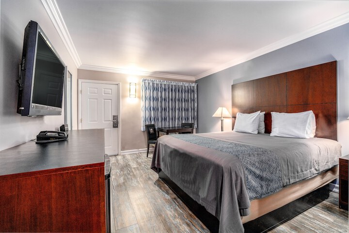 Room 34 of 67