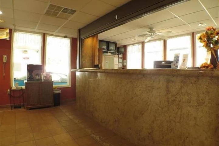 Biscayne Suites