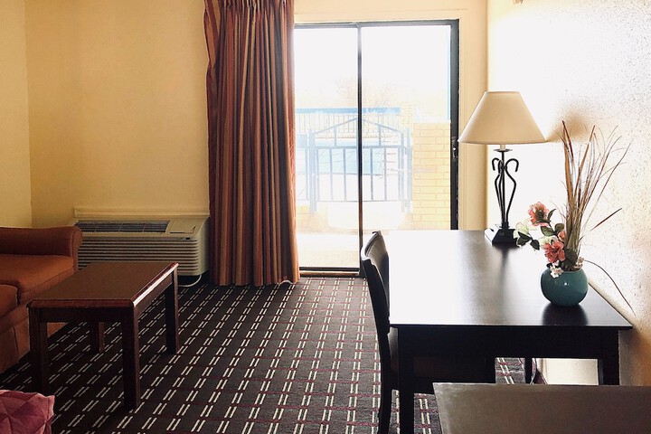 Room 12 of 27