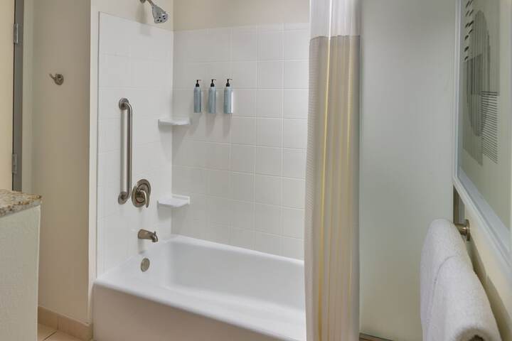 Courtyard by Marriott Warner Robins