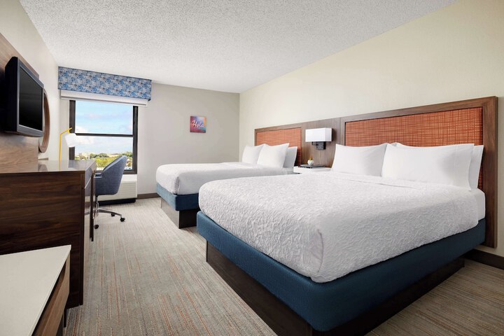 Room 14 of 25