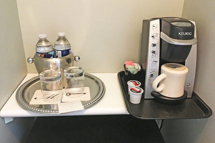 Breakfast/Coffee Service 196 of 235