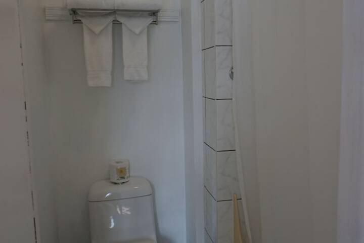 Room 18 of 76