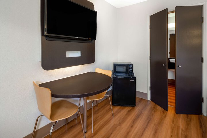 Room 22 of 25