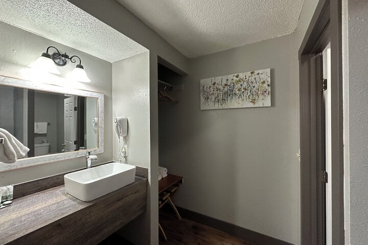 Room 18 of 39