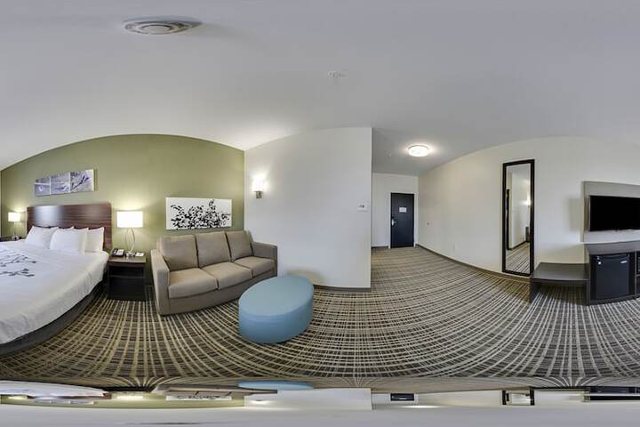 Room 21 of 63