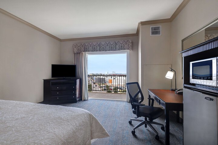 Room 9 of 60