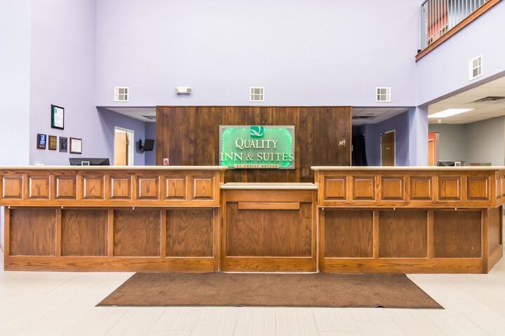 Quality Inn & Suites Alma I-40