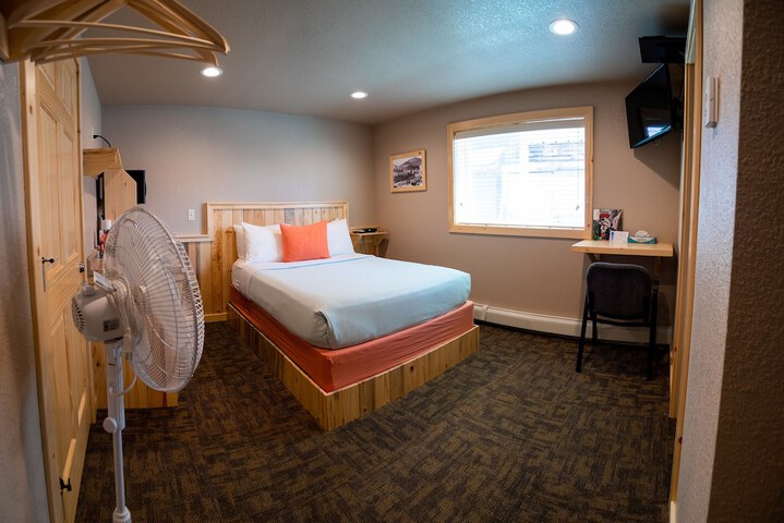 Room 54 of 67