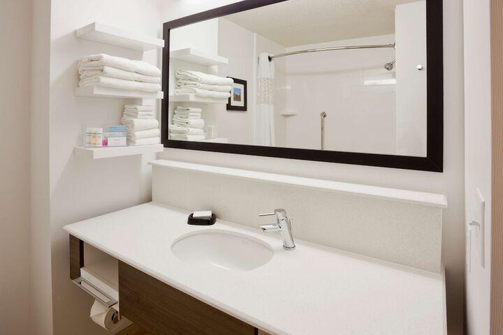 Room 15 of 29