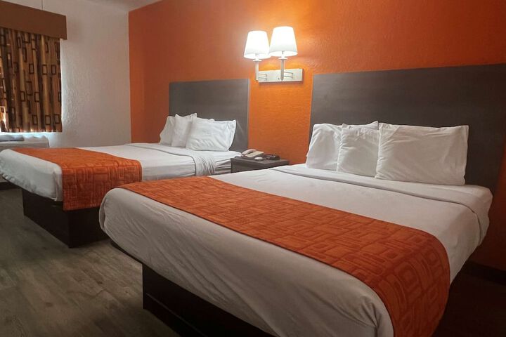 Room 15 of 29