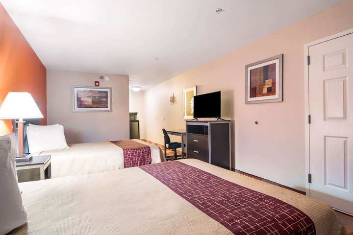 Room 13 of 29