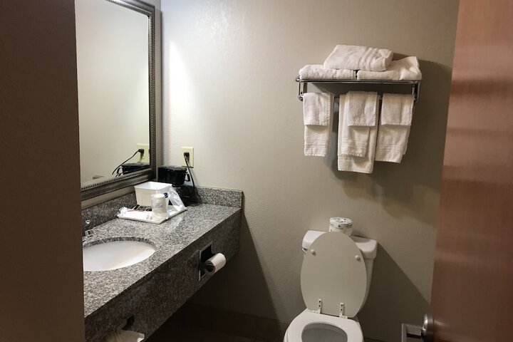 Room 42 of 47