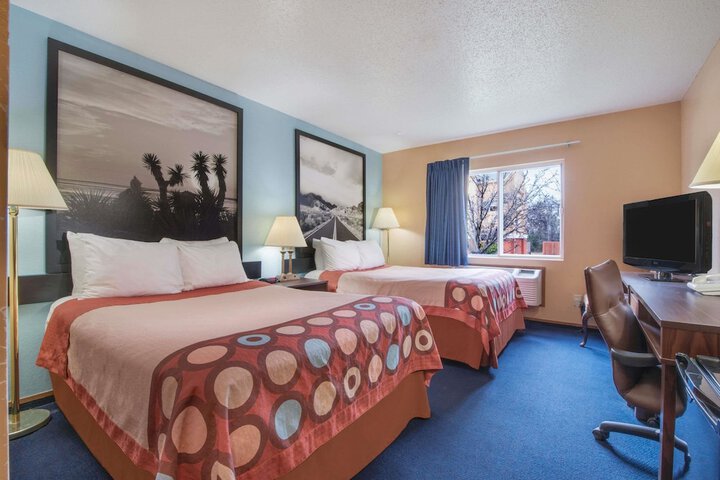 Room 26 of 34
