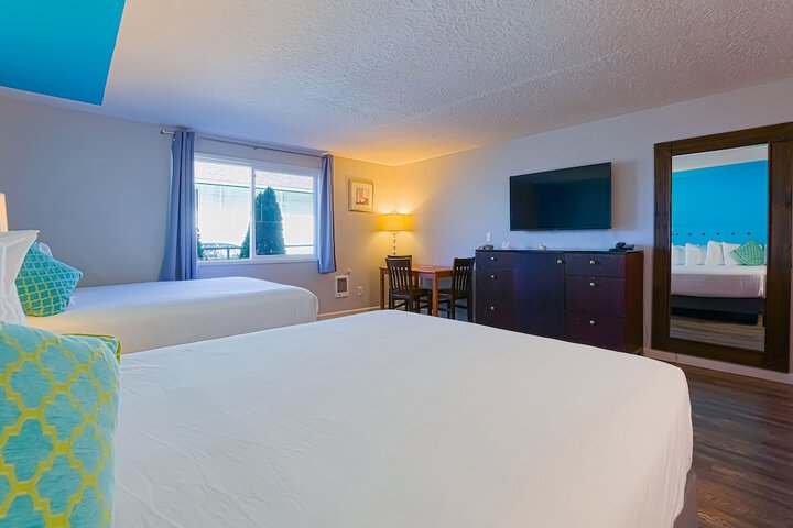 Coast River Inn by OYO Seaside