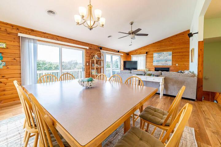 Duck R Way - Poteskeet Ocean View, 260 Yds to Beach, Pool, Hot Tub, Walk to Downtown Duck