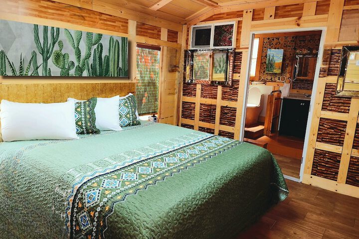 Room 10 of 19