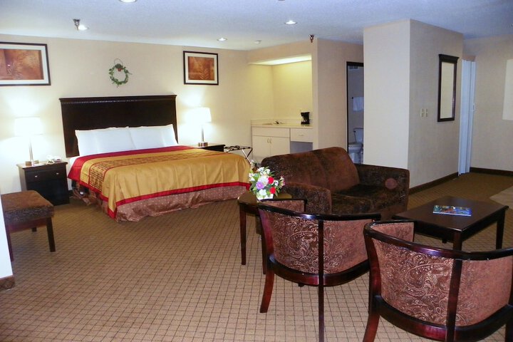 Room 13 of 24