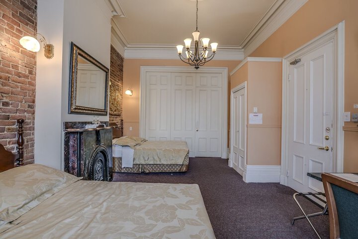 Room 30 of 50