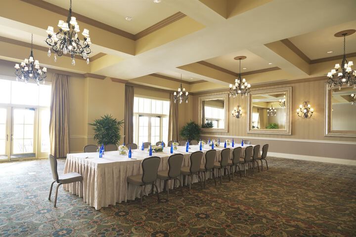 LaPlaya Beach & Golf Resort - a Noble House Resort