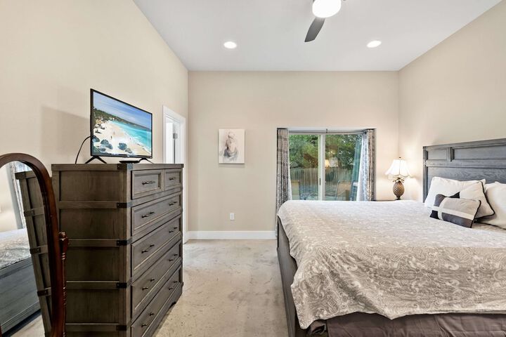 Peaceful Cottage w / Grill Mins to Lake Travis