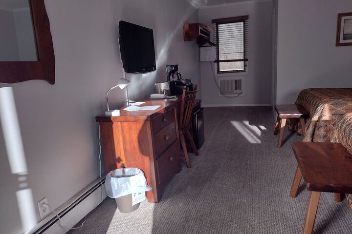 Room 56 of 76