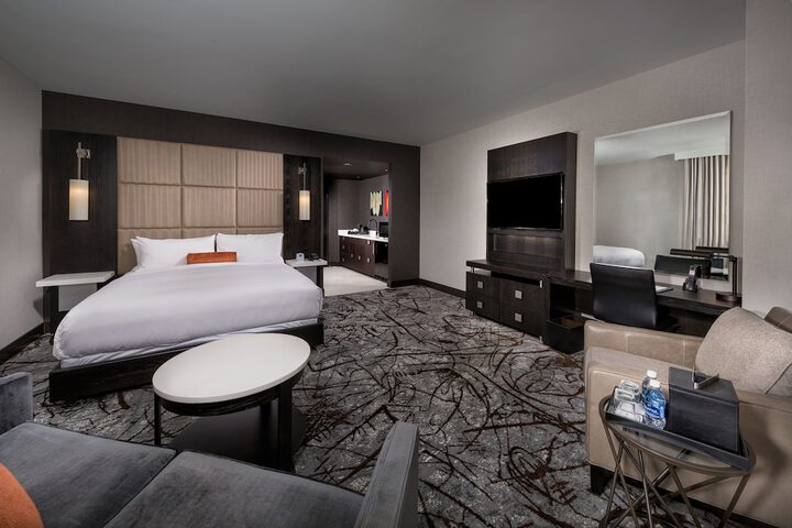 Room 33 of 56