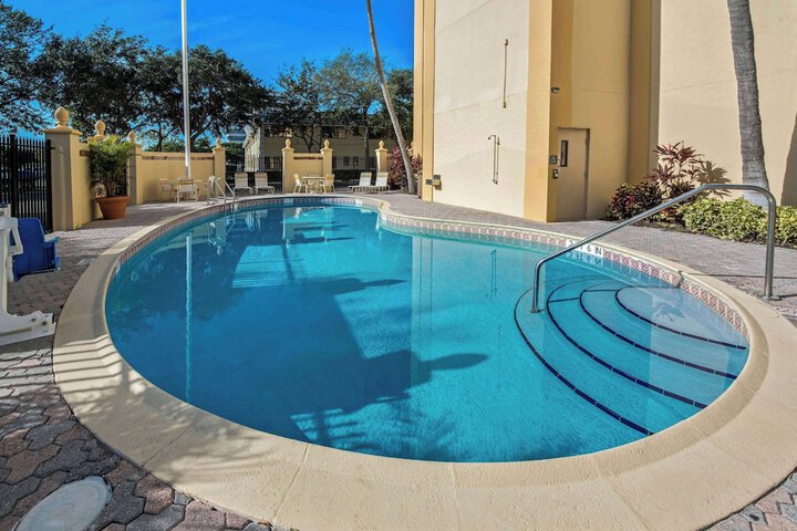 Pool 7 of 40