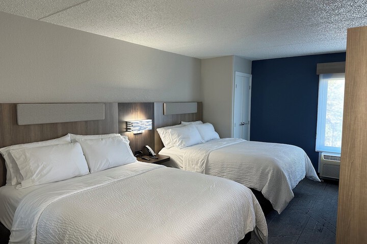 Room 17 of 45