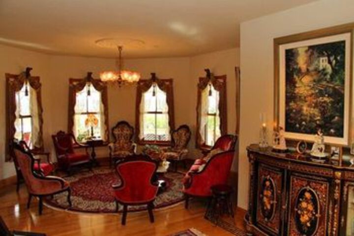 The Hurst House Bed and Breakfast